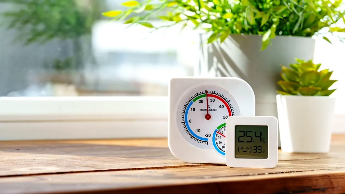 De ce creşte umiditatea în casă după ora 18: modalităţi de a o ţine sub control în fiecare seară