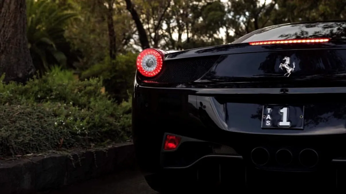 Cum sunt sancționate plăcuțele de înmatriculare murdare, îndoite sau ascunse