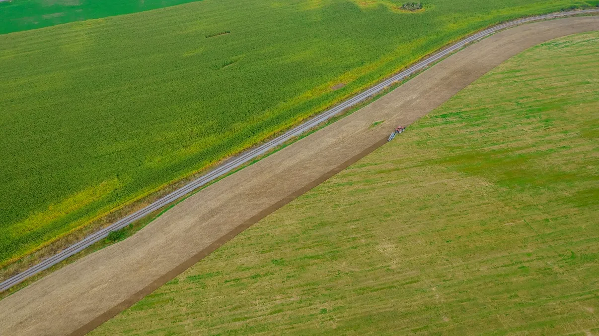 Pe ce teren se poate construi: intravilan sau extravilan. Diferenţe şi condiţii de construire
