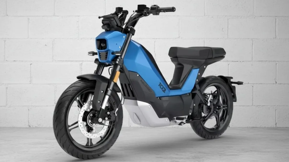 Mopedul clasic Peugeot 103, din nou pe străzi, dar în varianta electrică. De ce nu este doar un truc pentru melancolici