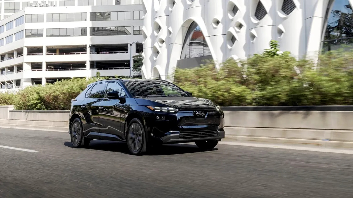 Încă un gigant japonez pare să-și piardă încrederea în mașini electrice. Ce planuri de viitor are Subaru