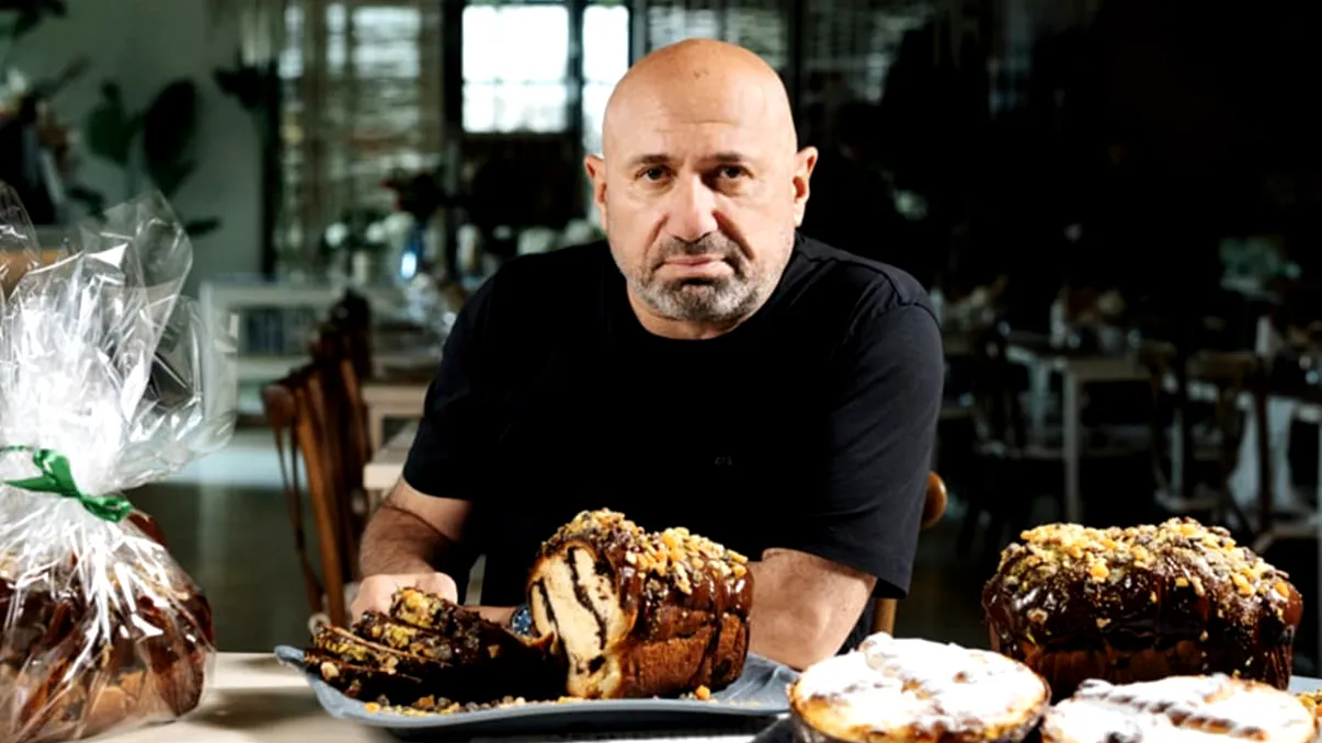 Maiaua specială a lui Cătălin Scărlătescu, secretul cozonacului pufos cu care nu dă greș. Ingredientele pe care le folosește pentru un aluat elastic și aerat