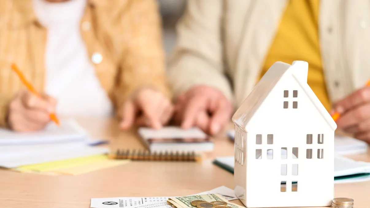 Datoriile locatarilor către asociația de proprietari. Când se prescriu, conform legii