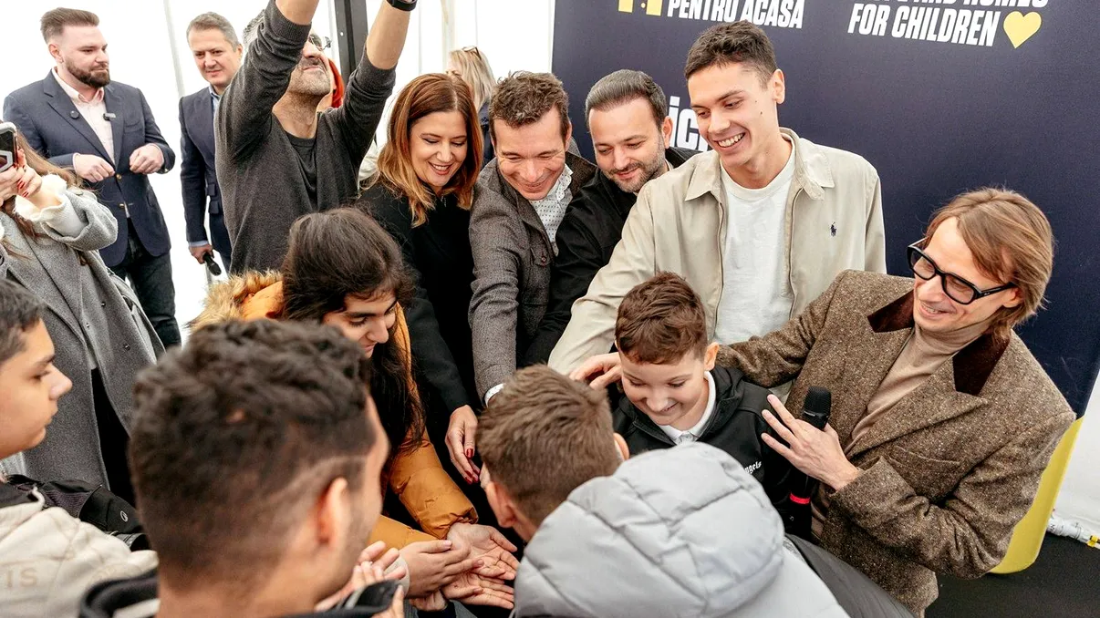Gestul emoționant al lui David Popovici pentru 12 copii defavorizaţi. ”Am fost mai emoționat decât pe orice podium