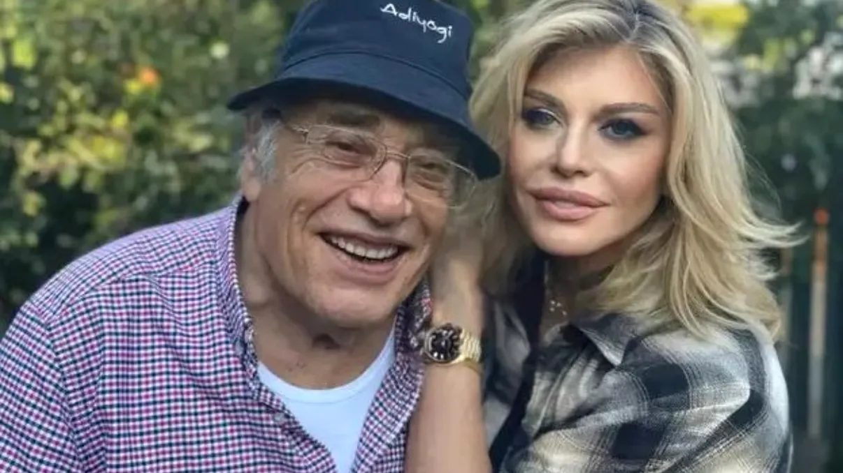 Loredana Groza este în doliu. Tatăl îndrăgitei artiste a murit, urma să fie ziua lui chiar mâine