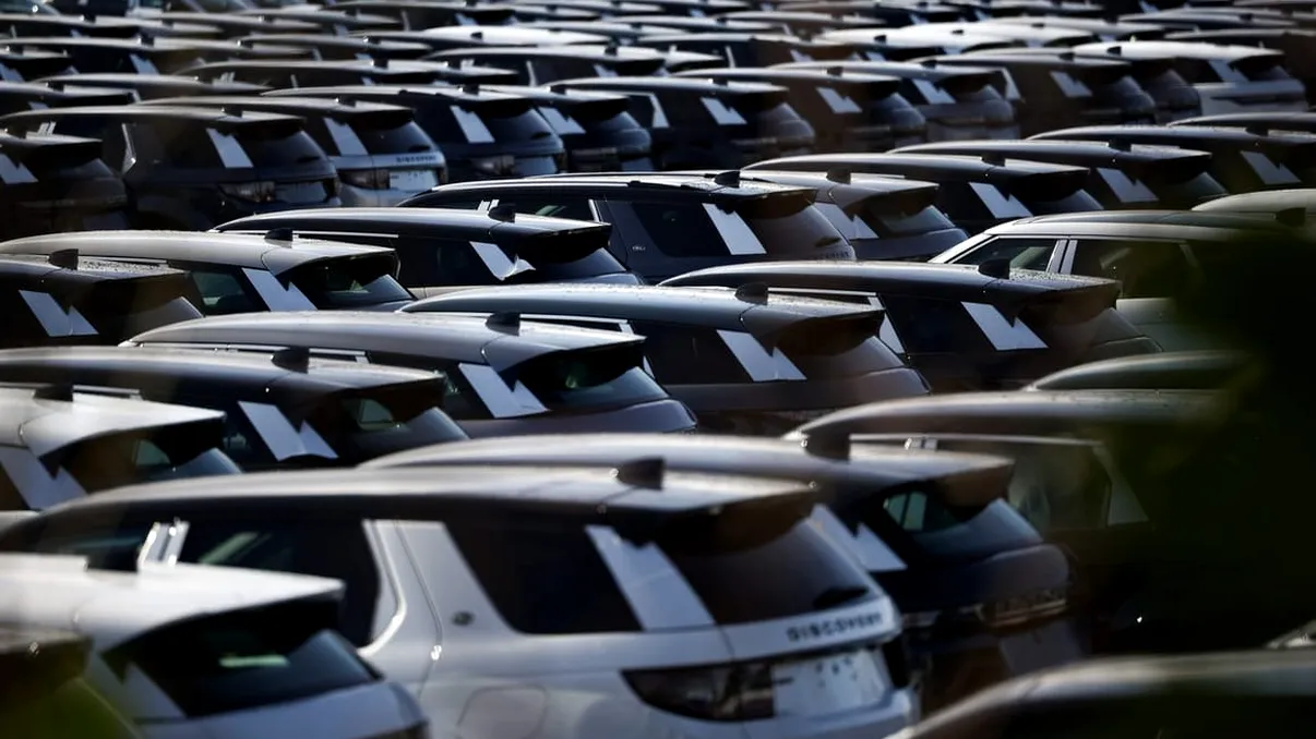 UE renunță la planul de eliminare a mașinilor cu combustie internă: schimbare majoră în politica auto europeană