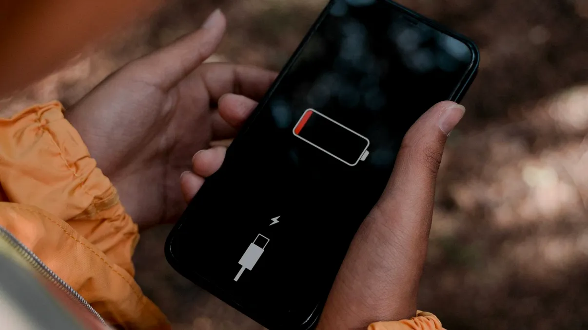 Trucuri populare de economisire a bateriei telefonului care aproape nu funcționează deloc
