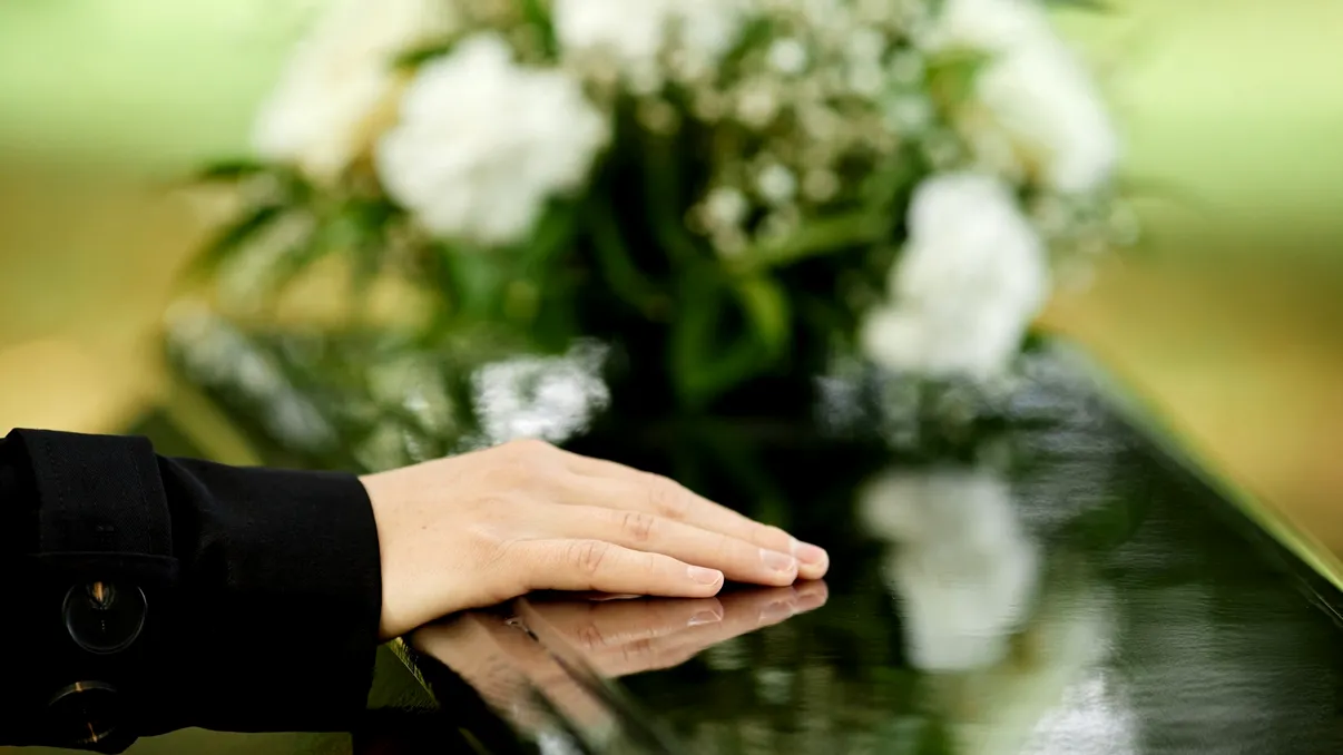 Ajutorul de deces în 2026. Ce sumă se acordă și cine poate beneficia