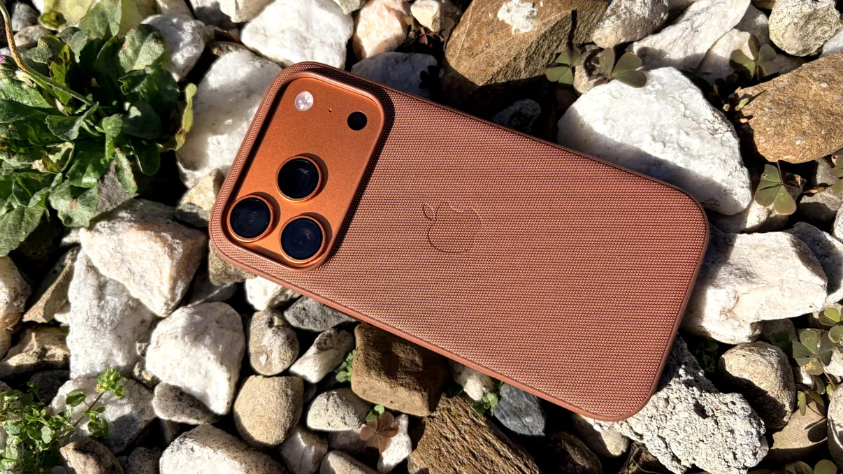 Cele mai vândute 10 smartphone-uri din 2025, cu iPhone pe primul loc