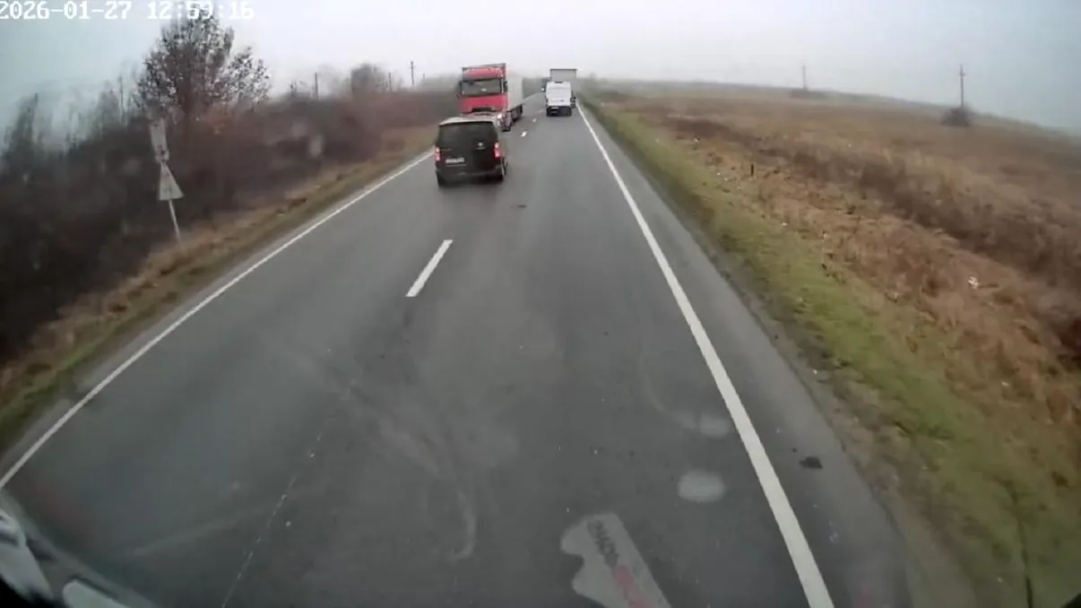 Cine s-ar fi aflat la volanul microbuzului implicat în accidentul din Timiș. Fanii lui PAOK nu au avut un șofer profesionist