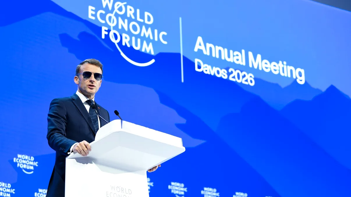 Emmanuel Macron, apariţie surprinzătoare la Davos. Preşedintele Franţei a atras toate privirile: 