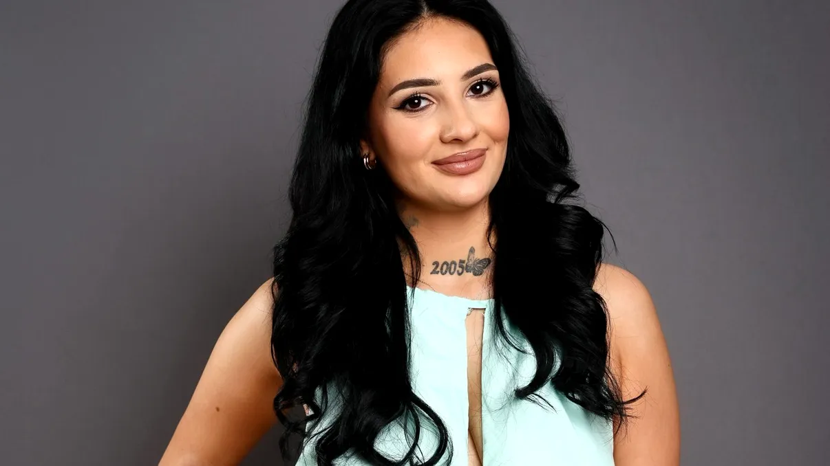 Tânăra concurentă de la Mireasa: Meciul iubirii care este gata să-și schimbe complet viața. Giulia Rezmeliță: „M-aș muta în România, deși n-am locuit niciodată aici!”. EXCLUSIV