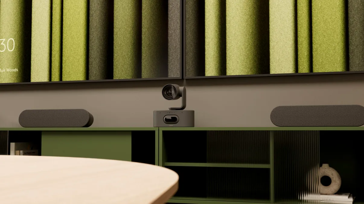 Logitech integrează inteligența artificială în videoconferințe cu noile sisteme Rally AI și Rally AI Pro