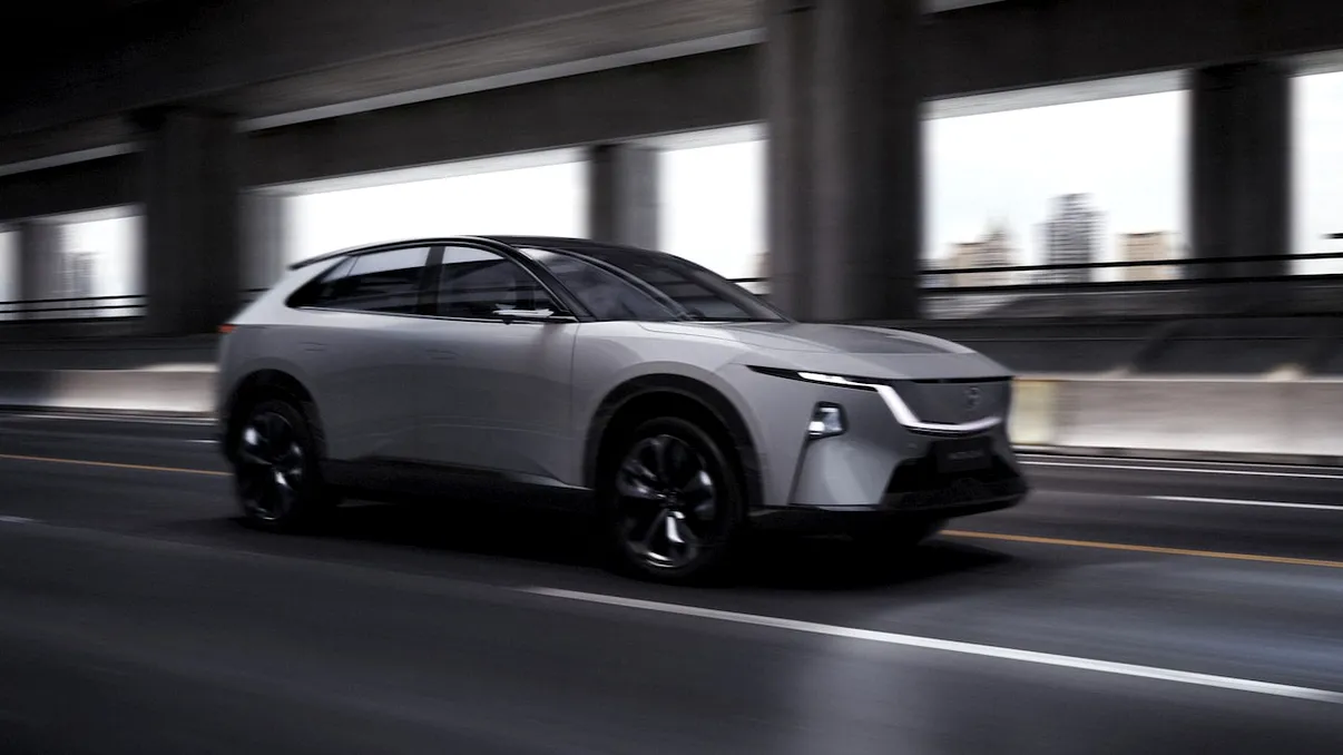 Mazda CX-6e, o alternativă surprinzătoare la Tesla Model Y - de ce va face valuri în Europa ”mașina de vis”