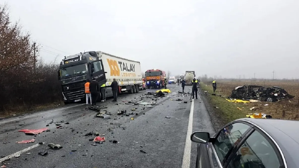 Noi detalii despre cum s-a produs accidentul suporterilor PAOK din Timiș. Dezvăluirile martorilor: “Făcea S-uri și se uita dacă poate depăși”