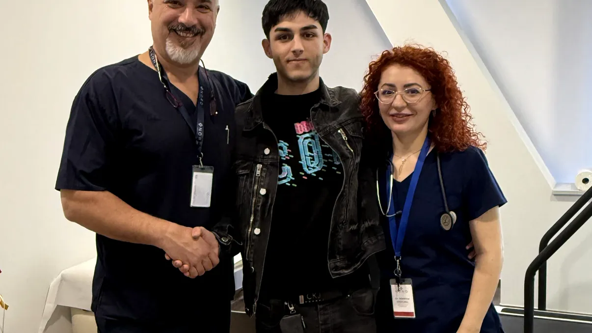 Premieră mondială în chirurgie cardiacă la Spitalul NORD Pipera: prima reparație completă a unei valve mitrale „în hamac”, o malformație congenitală rară a inimii, folosind un abord transaortic