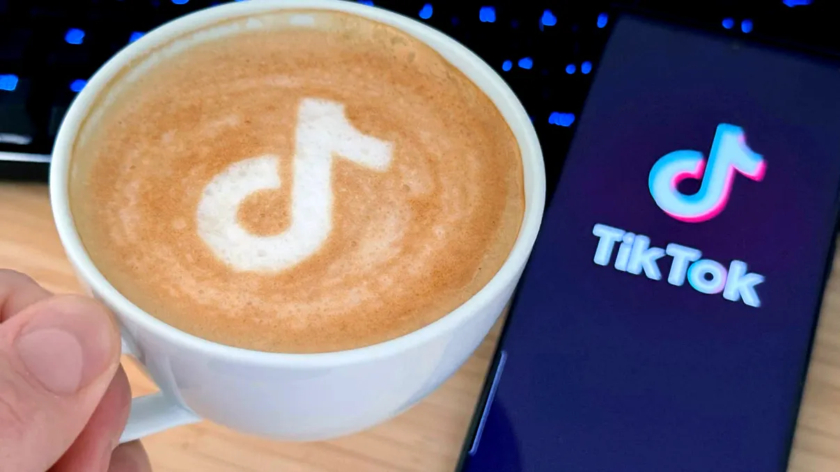 TikTok schimbă regulile peste noapte pentru utilizatorii europeni. Totul pornește de la vârstă