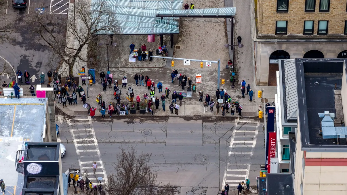 Un nou scandal în SUA după ce agenții federali au împușcat mortal o persoană în Minneapolis