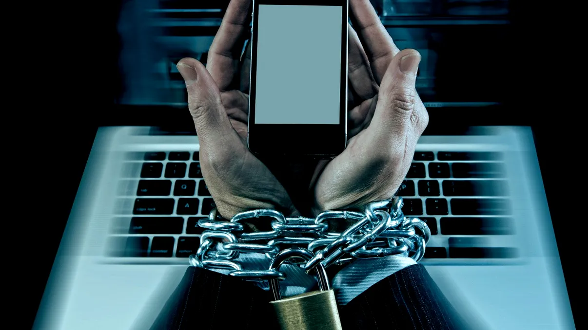 Caz fără precedent: acuzațiile de „dependență de social media” ajung în instanță
