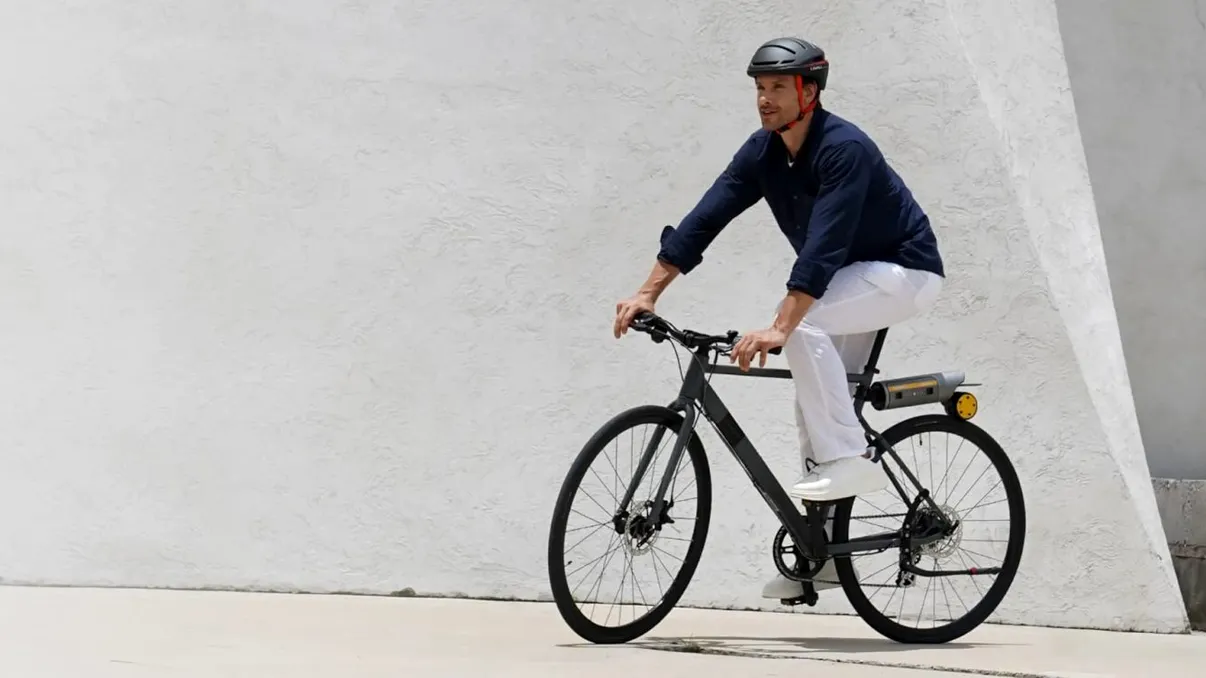 Gadgetul micuț care îți transformă orice bicicletă într-una electrică. Câteva secunde sunt suficiente pentru montaj și nu costă exagerat