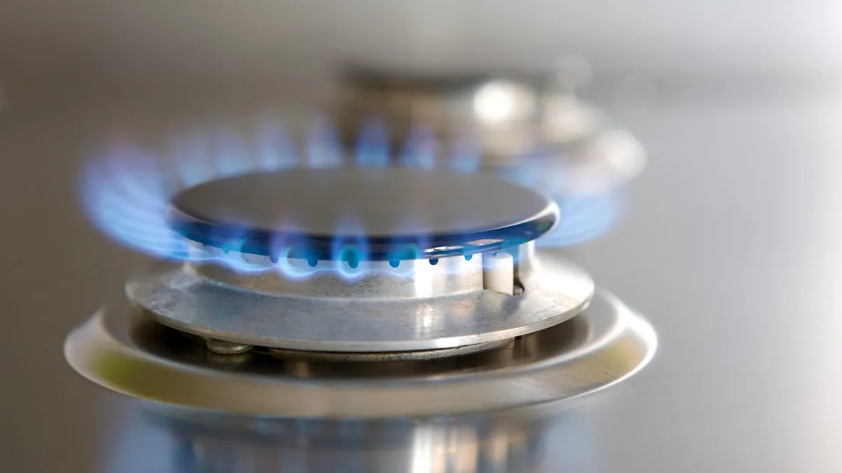 Prețuri la gaze 2026. Ce facturi vor primi românii pentru un apartament de două camere sau pentru o casă, pentru cine ar urma să fie şi de 10 ori mai mari
