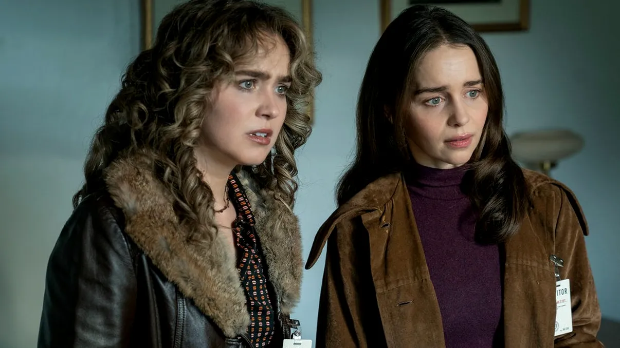 REVIEW Ponies: serialul de spionaj care surprinde cu duo-ul său neașteptat