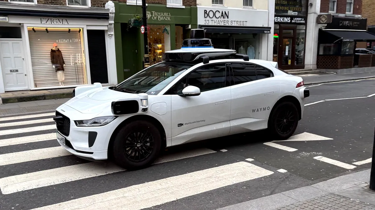 Waymo aduce în Londra taxiurile autonome Jaguar I-Pace: startul unui pilot care poate schimba regulile jocului în Marea Britanie
