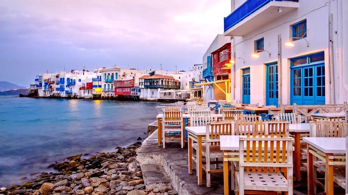 Când e cel mai ieftin să mergi în Grecia. Perioada ideală pentru o vacanță cu buget redus