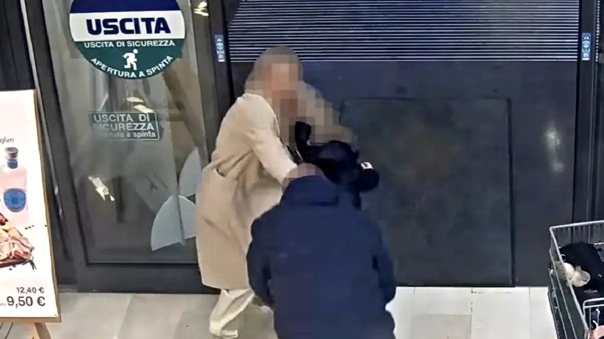 Ce s-a aflat despre românul care a încercat să răpească o fetiță în Italia: a solicitat transport medical spre România