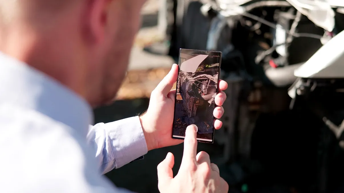 Ce se întâmplă dacă nu faci amiabilă după accident și plătești singur pagubele. Consecințele legale pentru ambii conducători auto