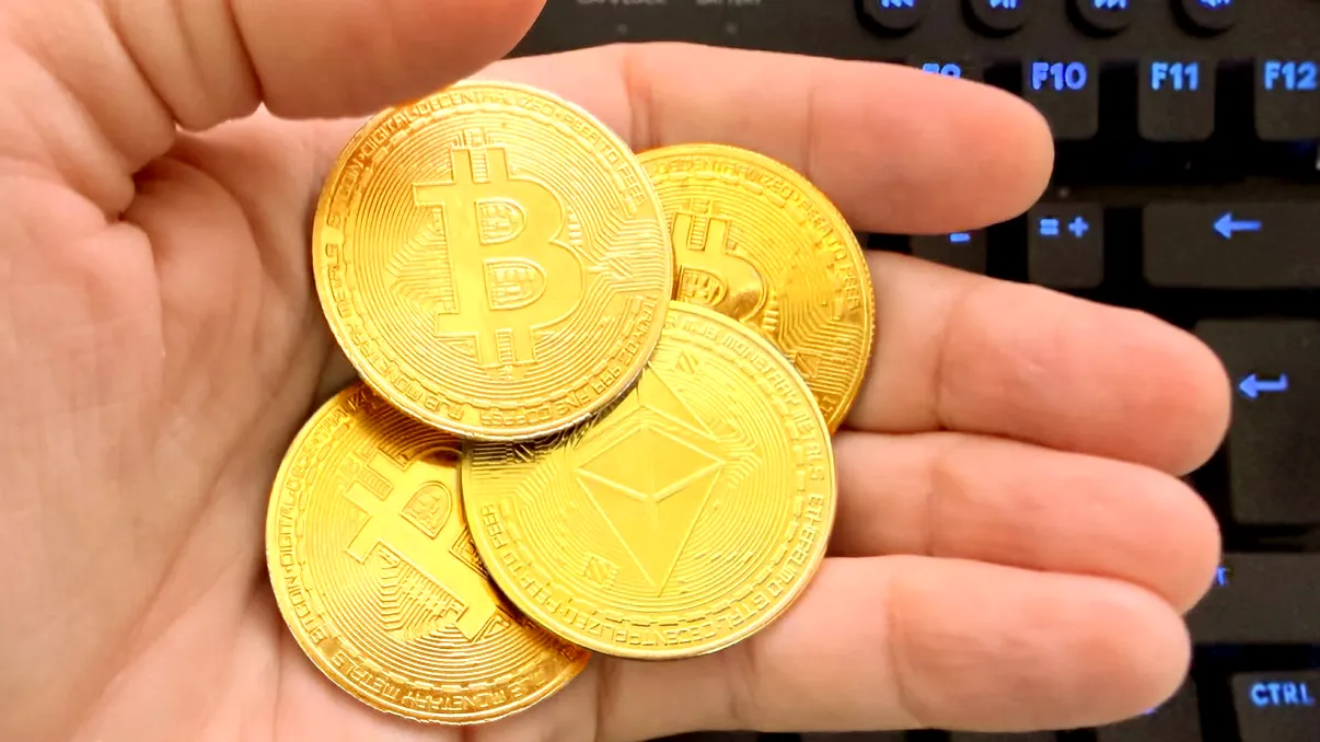 Au băgat din greșeală în conturile clienților bitcoin în valoare de 44 de miliarde de dolari. Ce a urmat și cum a afectat piața