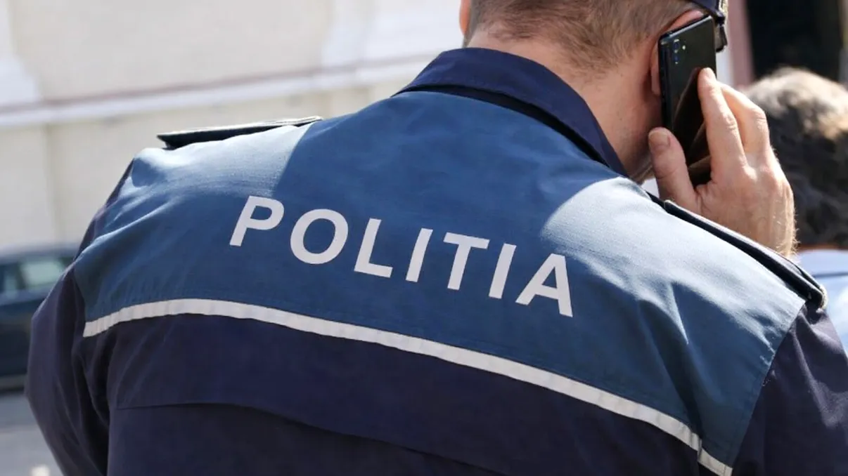 Metodă nouă de înșelăciune la telefon în România: ești sunat „de la Poliție” și ți se cer confirmări