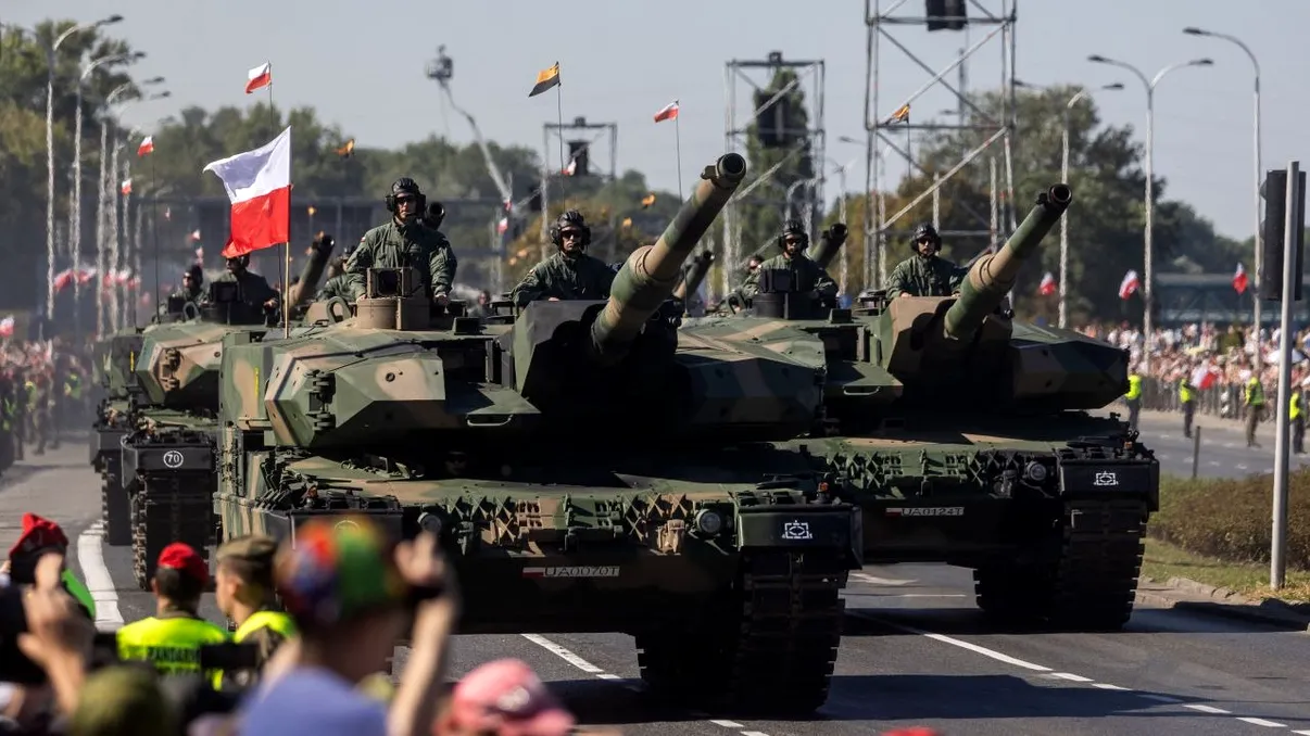 Polonia ia în calcul producerea propriilor arme nucleare pe fondul amenințărilor Rusiei