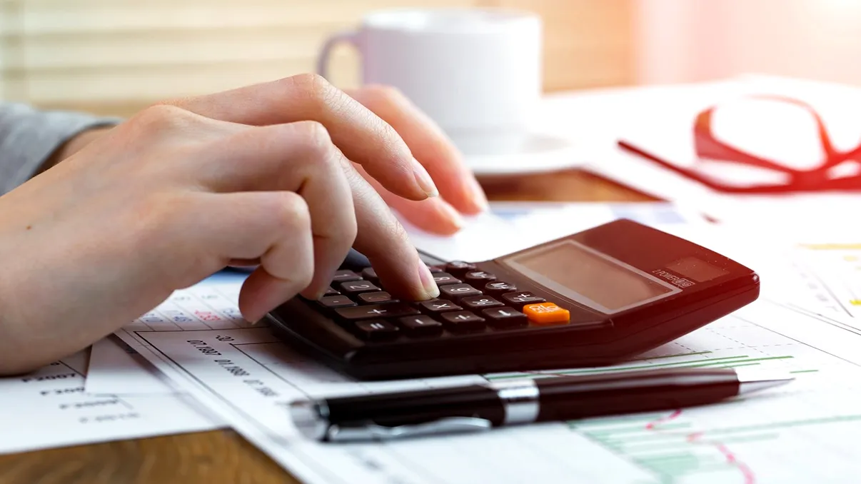 Statul prelungește sprijinul pentru plata facturilor la energie. Până la ce dată vor fi acordate voucherele pentru energie