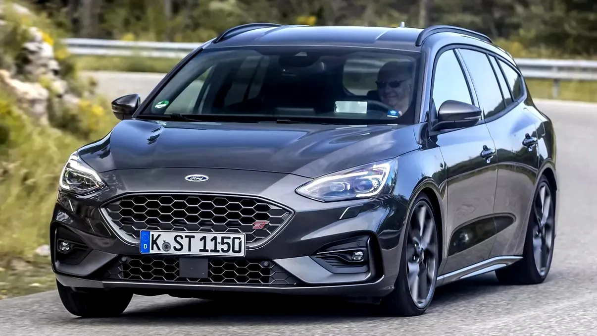 Ce trebuie să știe proprietarii de Ford Kuga PHEV: actualizare importantă pentru bateriile Samsung și limitarea încărcării