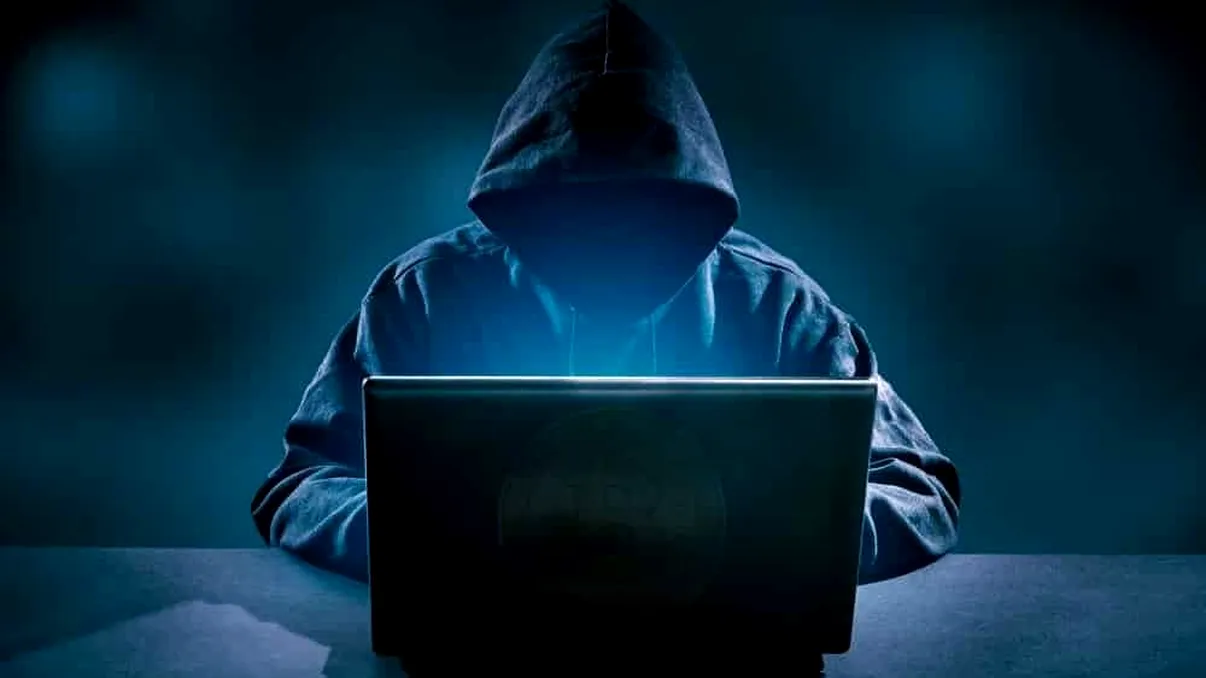 Legea securității cibernetice pentru prosumatori: ce schimbări pregătește România pentru micii producători de energie regenerabilă