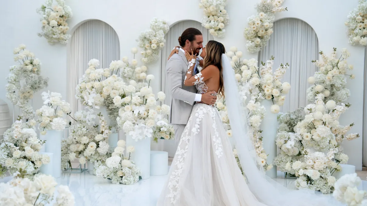 Studiu ING Bank: cât de mult îți influențează „gura lumii” relația, nunta și deciziile de cuplu