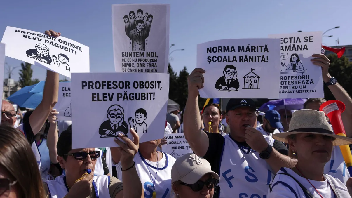 78% dintre profesori vor să intre în grevă. Dascălii cer în stradă anularea măsurilor de austeritate