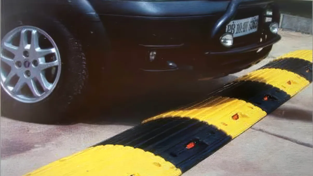 Mașina scârțâie la trecerea peste limitatoare: arcuri, bucșe sau amortizoare, semnele uzurii