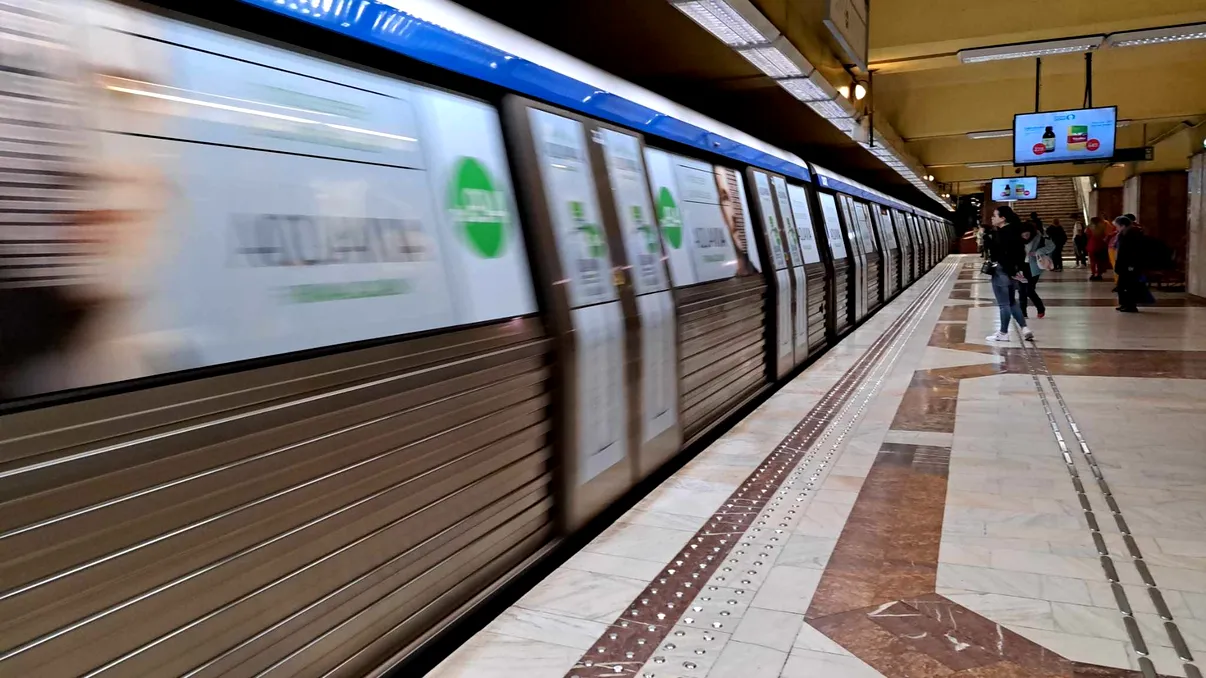 Angajații de la Metrorex se confruntă cu cea mai grea situație din ultimii 20 de ani. Lider de sindicat: „Bani nu sunt, s-au tăiat bonusuri și salarii, nu se găsesc oameni pentru subteran!” EXCLUSIV