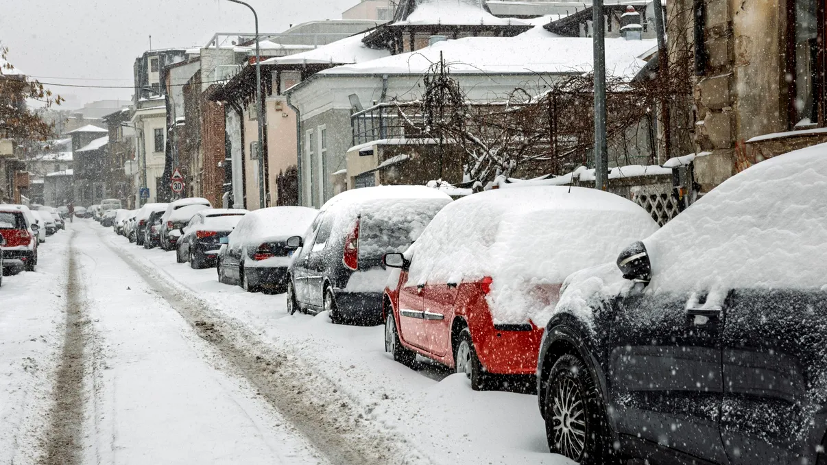 „Cel mai sever episod de iarnă” lovește România. Ninsori viscolite și zăpadă de până la 50 cm, avertizează șefa ANM. Urmează schimbări radicale