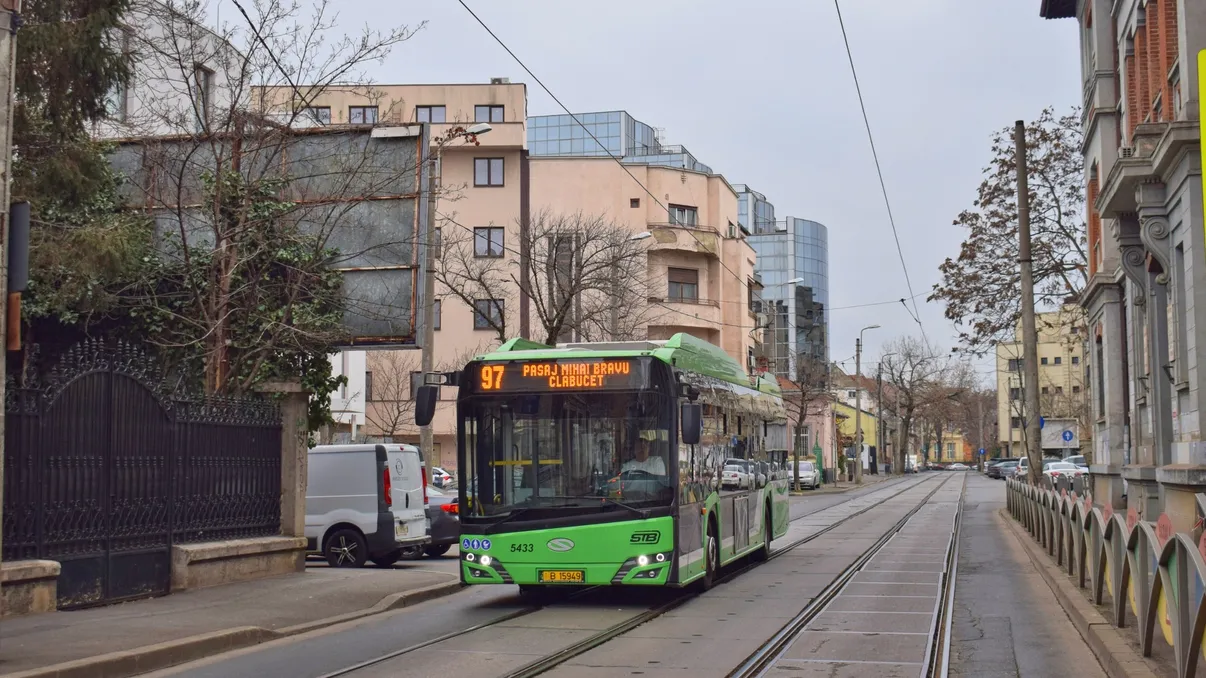 Modificări de trasee şi linii suspendate la STB în aprilie 2026. Alternativele pentru călători, va fi haos în transportul din Bucureşti