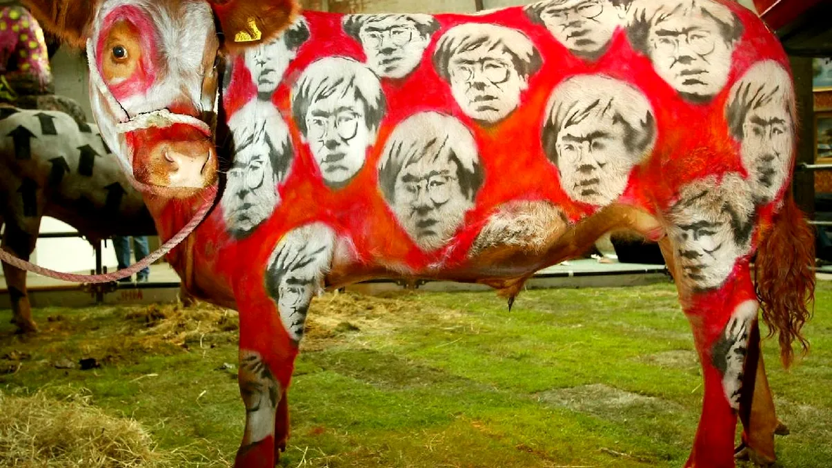 Identitatea celebrului artist stradal Banksy a fost dezvăluită. Cine este omul din spatele pseudonimului și cum arată