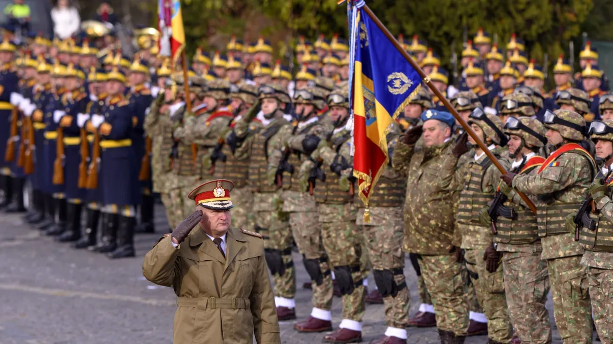 Ce salarii sunt în armată pentru civili: sumele fără sporuri. Au început înscrierile și recrutarea