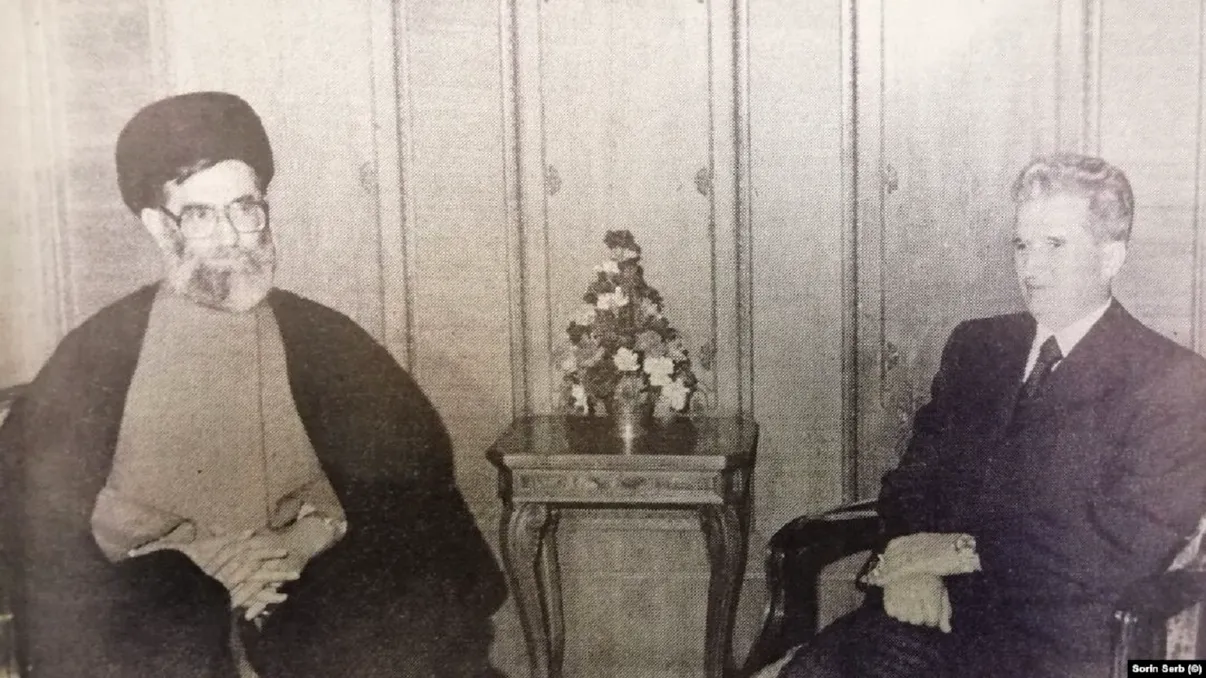 Chiar în anul morții sale, Ceaușescu l-a primit la București pe ayatollahului Ali Khamenei. Ce scriau ziarele vremii