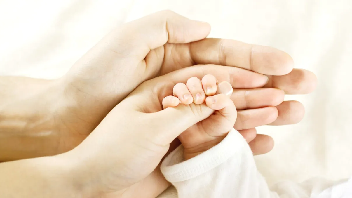 Criză demografică în România. Comuna în care nu s-a născut niciun copil în ultimii doi ani