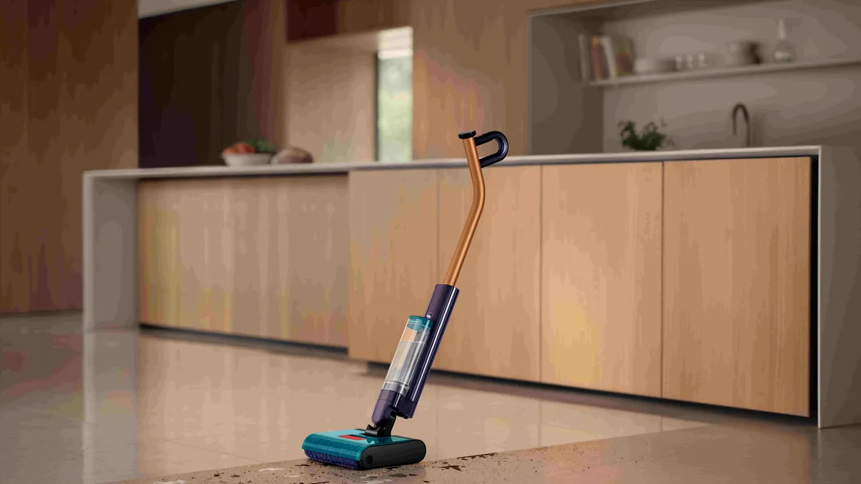 Dyson intră în forță pe piața curățeniei inteligente cu Clean+Wash Hygiene, aparatul care aspiră și spală dintr-o singură mișcare
