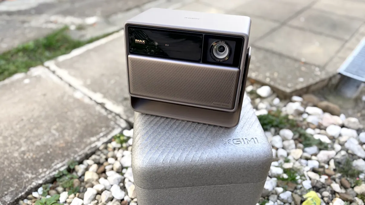 REVIEW XGIMI Horizon 20 - pentru că toată viața ți-ai dorit un cinematograf 4K Dolby Vision cu sunet Harman Kardon într-o singură cutie inteligentă