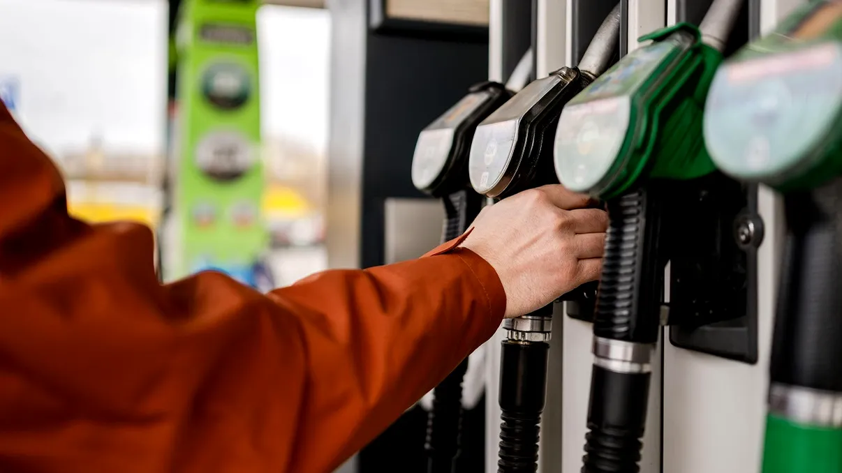Măsurile de raționalizare posibile în caz de penurie de carburanţi. Ordinea în care se vor aplica dacă se declară situaţie de criză