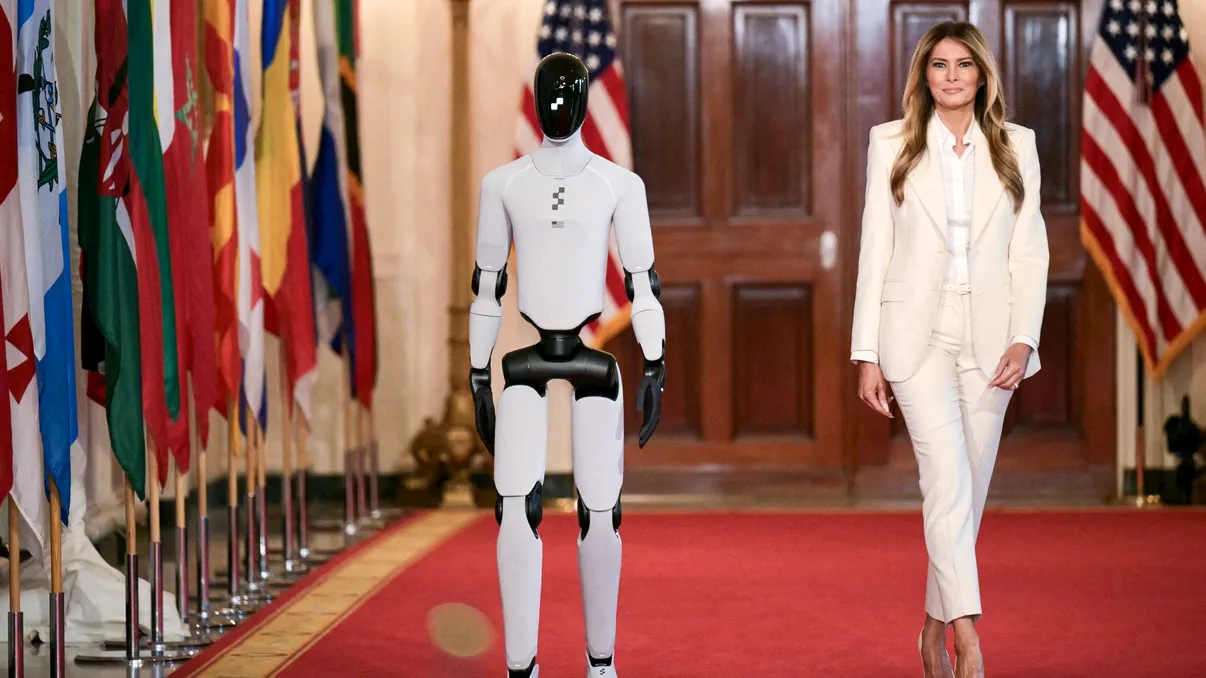 Detaliul neașteptat din videoclipul cu Melania Trump și robotul AI care a atras imediat atenția internauților